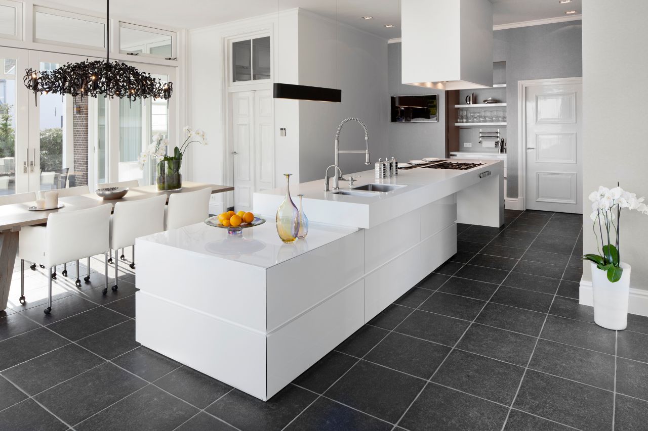 Moderne Keukens Startpagina voor keuken idee?n UW-keuken.nl Zwarte Hoogglans Keuken Ikea : Moderne Keukens Startpagina voor keuken idee?n UW-keuken.nl