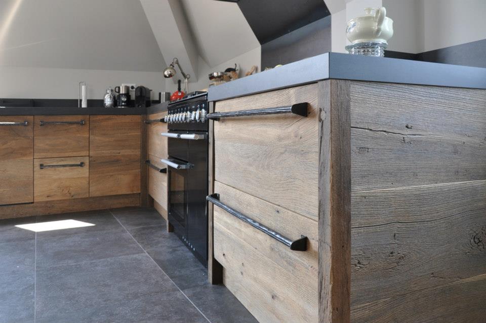 van RestyleXL – Nieuws Startpagina voor keuken idee?n UW-keuken.nl Ruw Eikenhout Keuken : van RestyleXL – Nieuws Startpagina voor keuken idee?n UW-keuken.nl