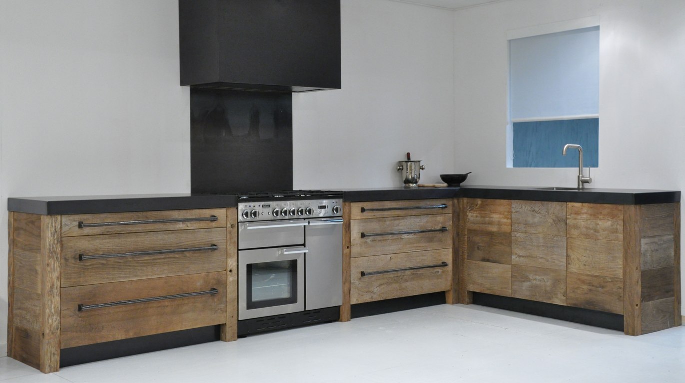 Ideeën voor de keuken: leuke brocante kast in oud groen leuk de ...