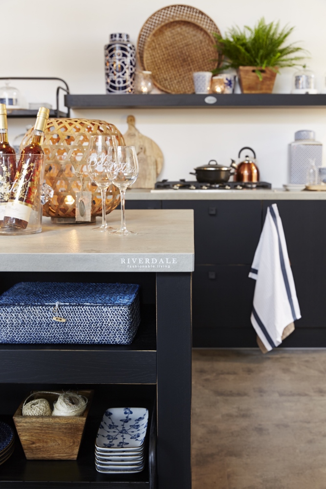 Binnenkijken! Zwarte keuken van Riverdale – Nieuws Startpagina voor Mooie Keukenaccessoires : Binnenkijken! Zwarte keuken van Riverdale – Nieuws Startpagina voor