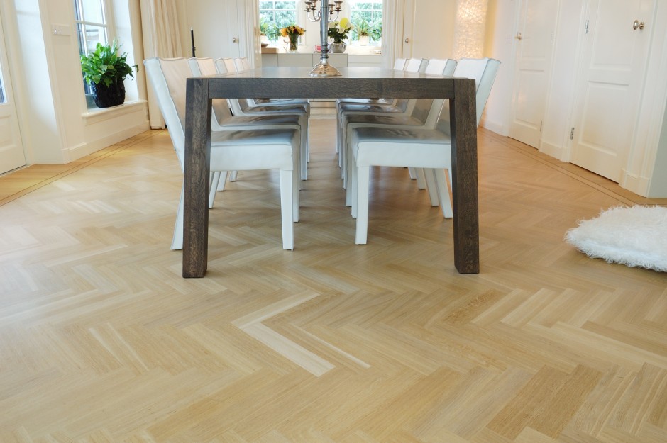 Witte houten vloer in keuken: doe hier inspiratie op voor een ...