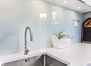 Dekker achterwanden AluSplash - Dekker Zevenhuizen