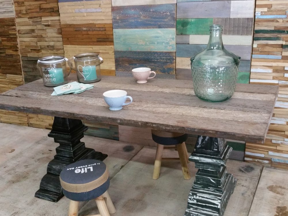 Woodindustries kloostertafel