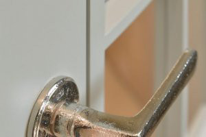 Deur- Raam- & Meubelbeslag - 