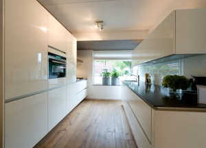 Witte hoogglans keuken Schuller - 