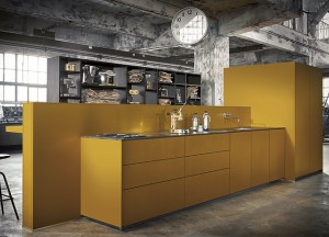 next125 NX 500 Safraangeel satijn