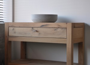 RestyleXL geschaafd oud eiken badkamermeubel - RestyleXL