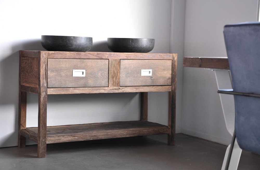 RestyleXL oud eiken badkamermeubel met RVS luikringen