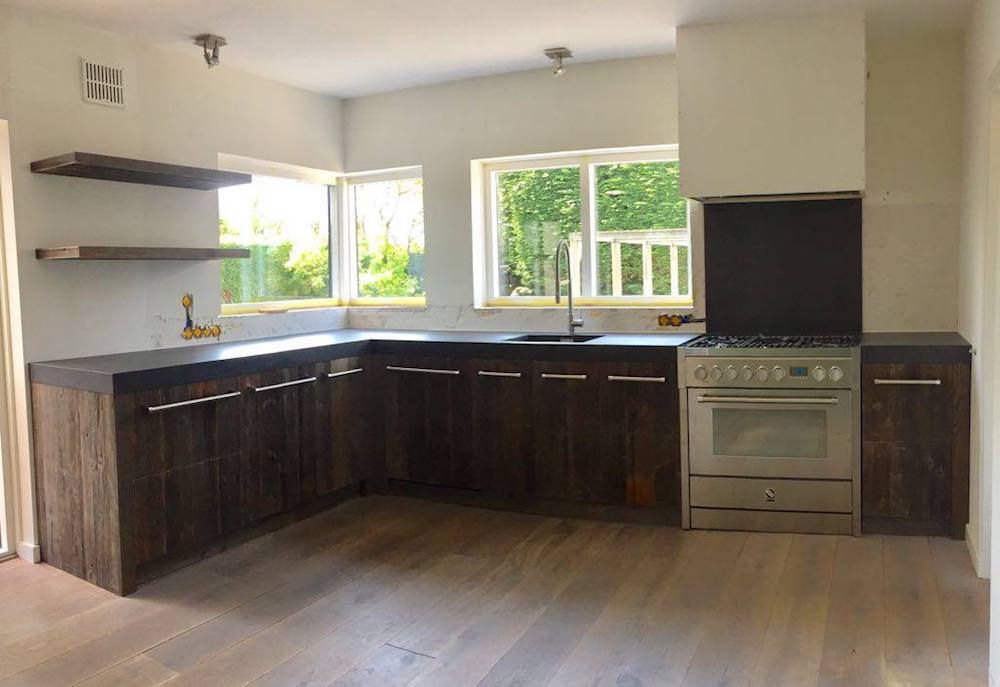 RestyleXL keuken gemaakt van Barnwood