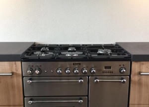 RestyleXL leefkeuken van oud geschaafd eiken