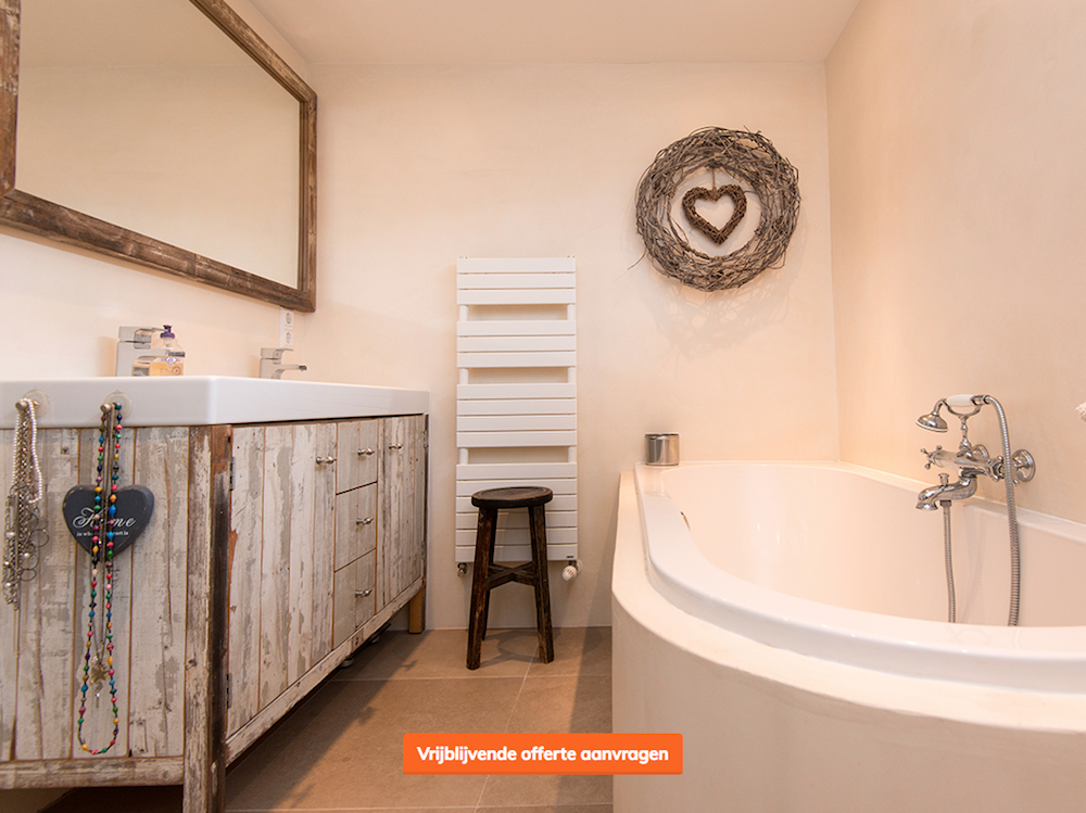 RestyleXL badkamermeubel van sloophout