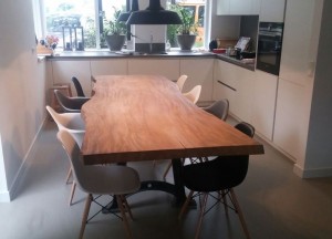 Woodindustries eiken houten eettafel op maat - Woodindustries