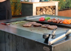 Zeno Fuoco Buca Cooking