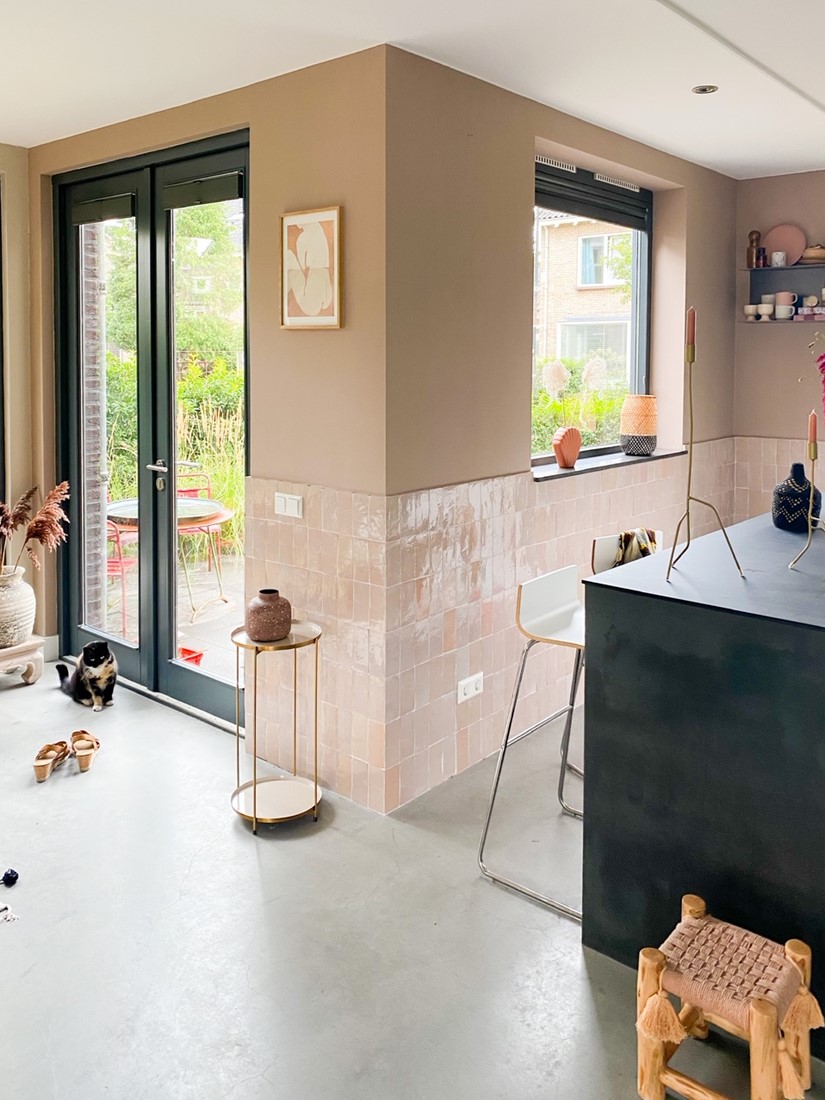 Plattas wand en vloertegels keuken