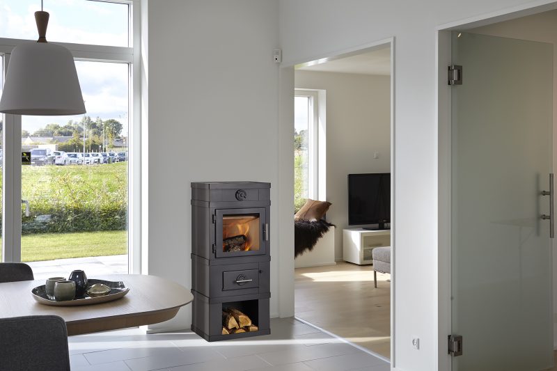 Meteor Svendsen 2 houtkachel met sokkel 27 cm