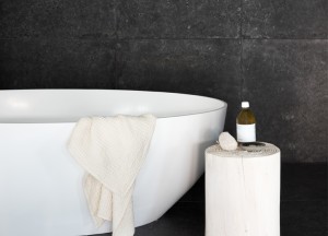 Piet Boon by Douglas & Jones BLACK TILE badkamer - Piet Boon tegels by Douglas & Jones