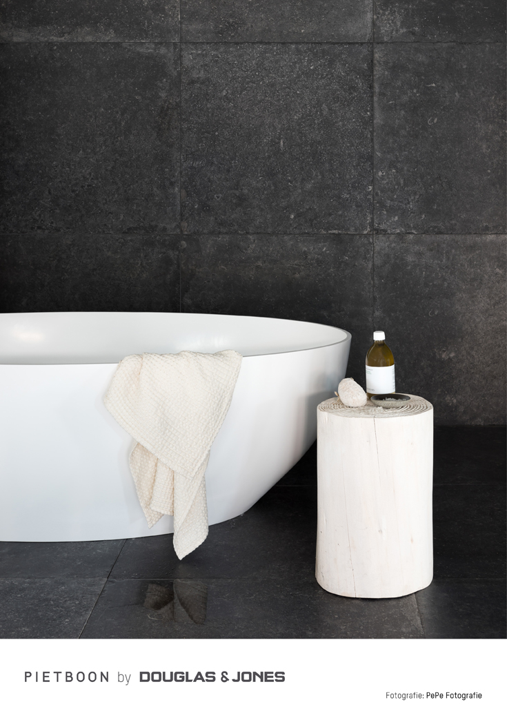 Piet Boon by Douglas & Jones BLACK TILE badkamer