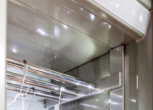 Koeler voor wijn, kaas en ham