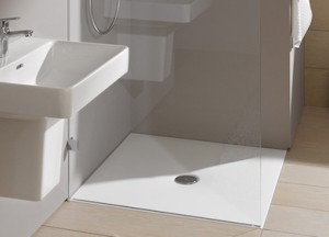 Badkamermeubel in glanzend en mat wit