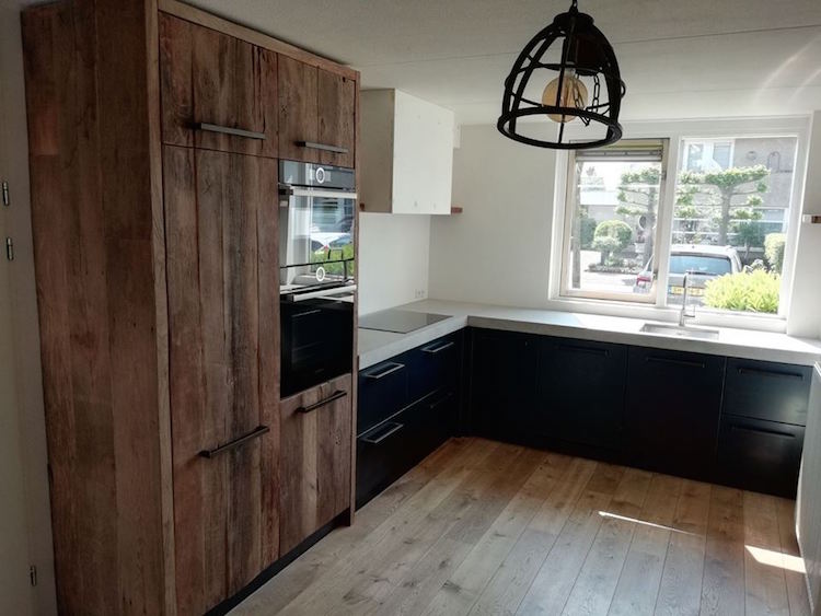 Industriële oud eiken keuken