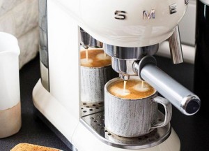 Espresso apparaat met klassieke look - Smeg
