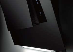 Schuine afzuigkap van zwart veiligheidsglas | Falmec - Falmec