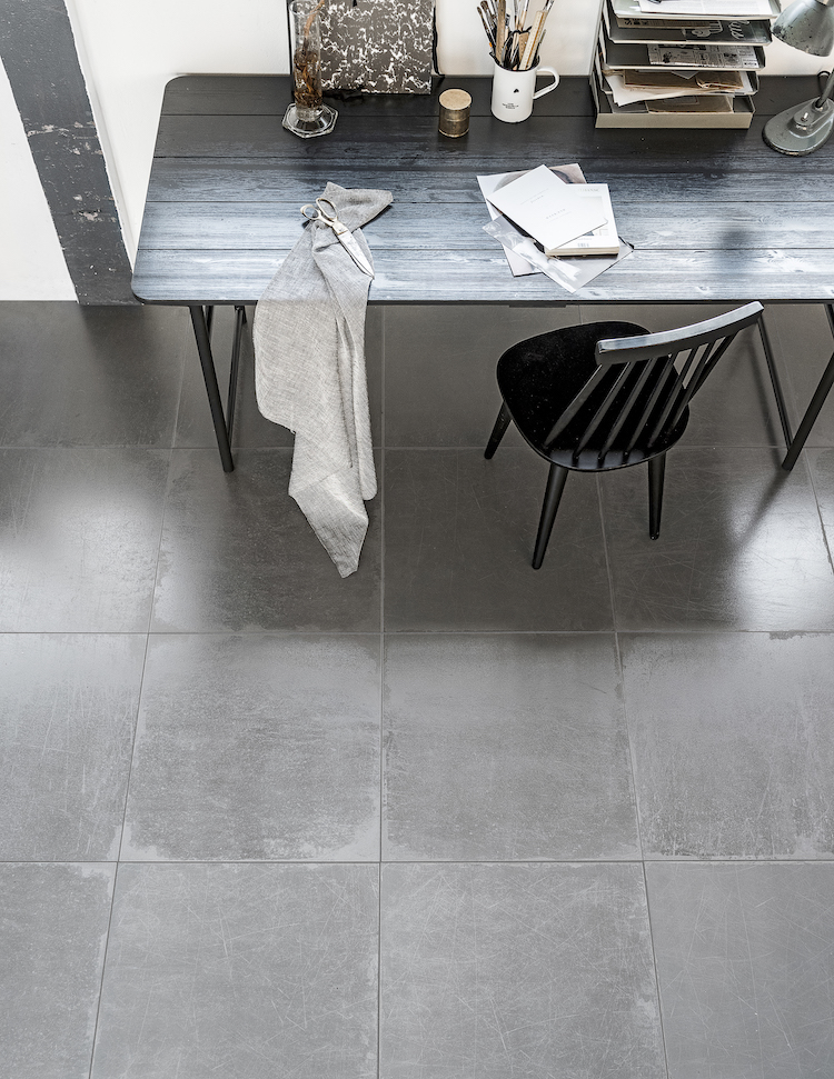 Serie Scrape vtwonen tegels by Douglas & Jones