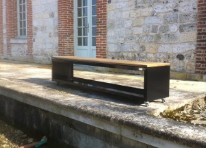 Houtopslag Zeno Sidetable