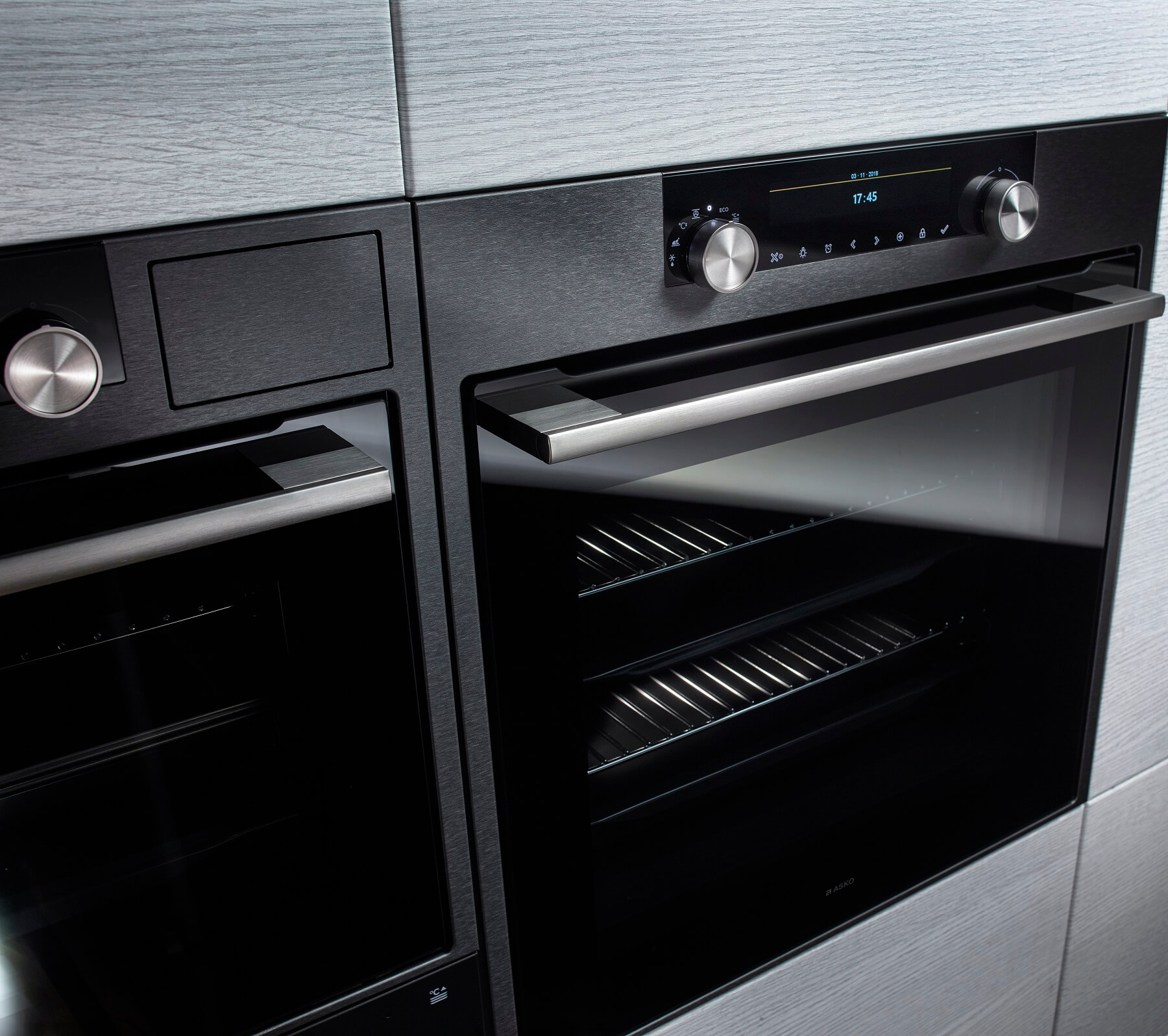 Black Steel ovens | Atag