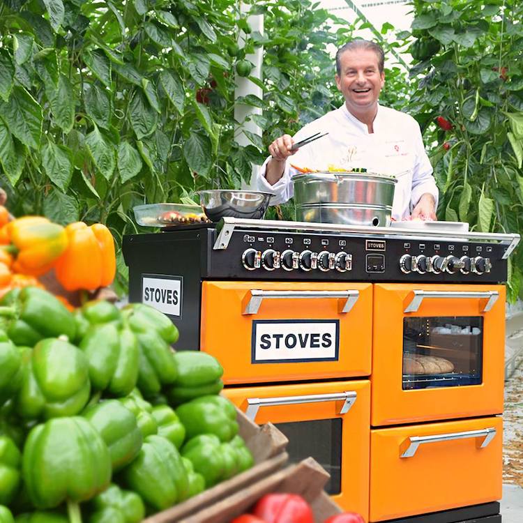 Vrolijk gekleurde fornuizen | Stoves