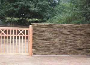 Wilgentenenschutting onderhoud | Wilhout - Wilhout wilgentenen schuttingen