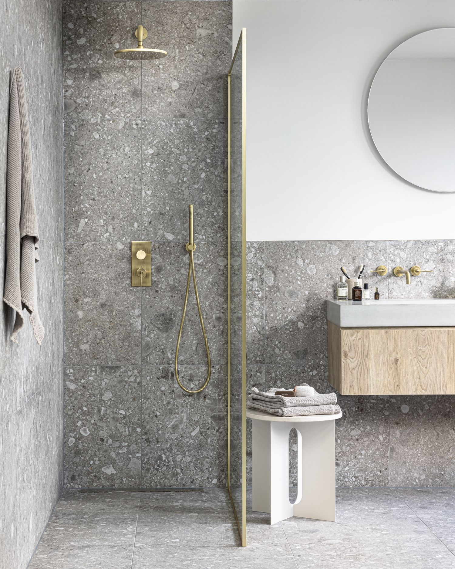 vtwonen tegelcollectie badkamer | Douglas & Jones