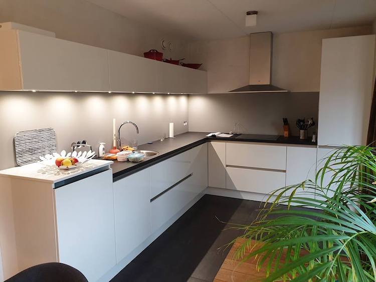 Strakke keukenwand | Bokmerk