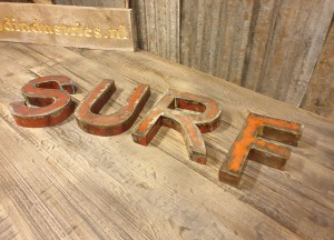 Eikenhouten gebinten barnwood tafel