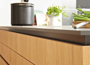 Houtkleurige keukens | Schüller