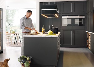 Moderne donkere keukens | Schüller