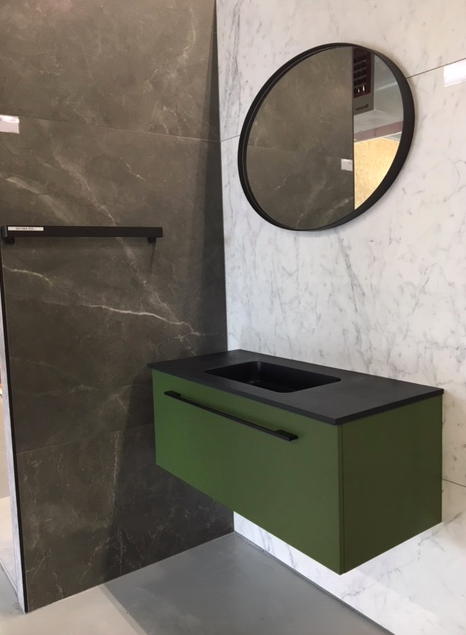 Badmeubelen in gewenste RAL-kleur