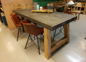 Betonnen tafel robuust - Woodindustries
