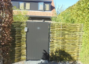 Natuurlijke schutting van wilgentenen | Wilhout - Wilhout wilgentenen schuttingen