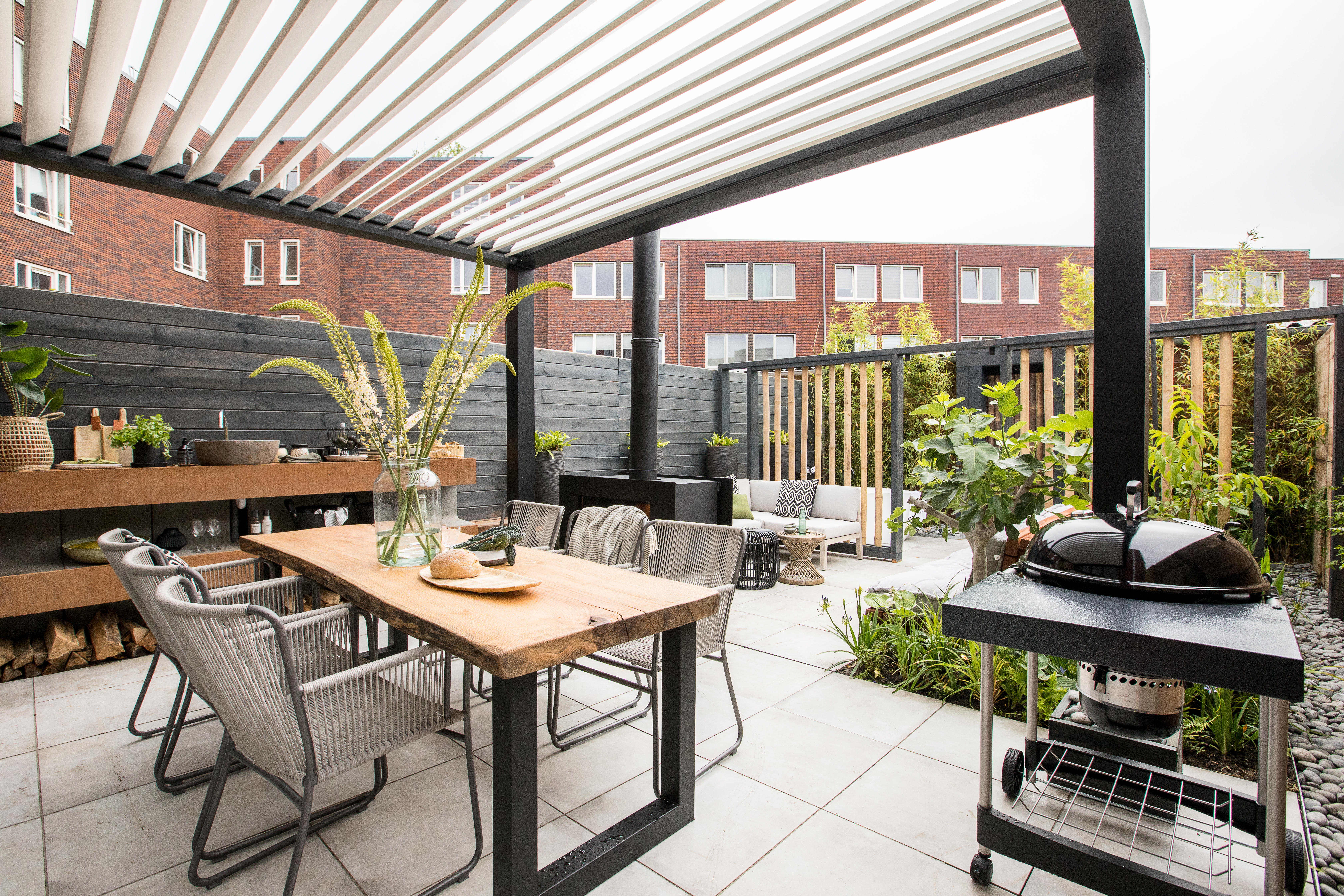 Massief eiken boomstamtafel