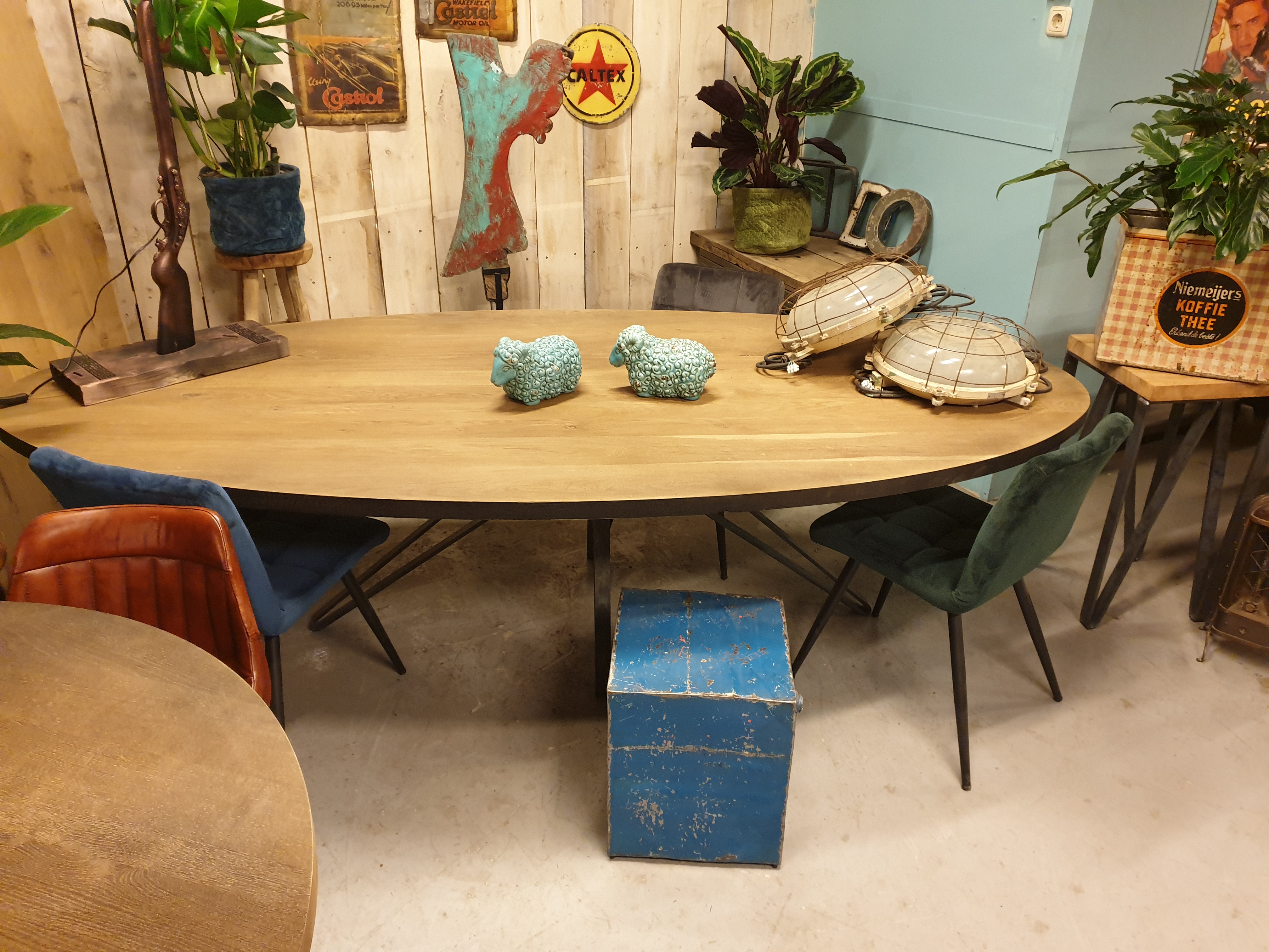 Gerookt eiken ovale eettafel