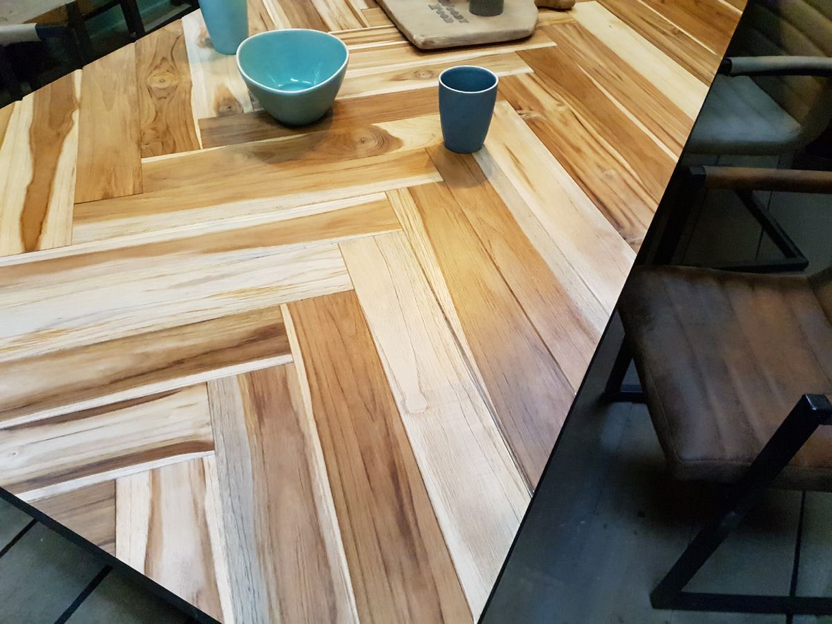 Visgraat tafel | Woondindustries