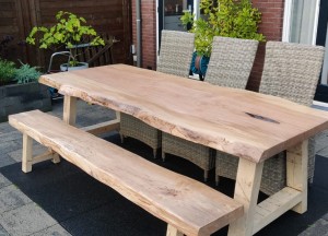 Boomstam buitentafel | Woodindustries - Woodindustries