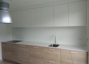 Aluminium achterwand op maat | Bokmerk