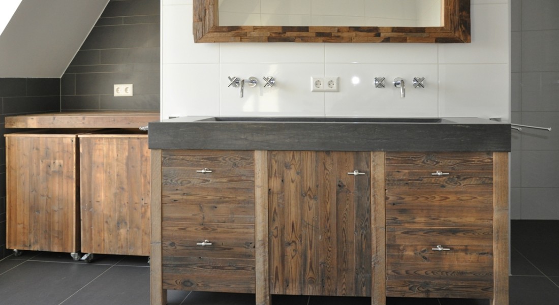 Badkamermeubels van sloophout