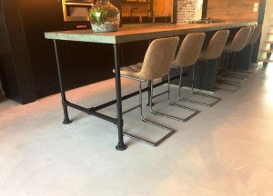 Gietvloer met industriële look | Unica-Vloeren - Unica Vloeren