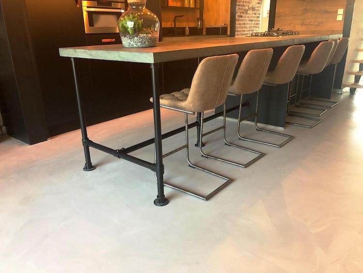 Gietvloer met industriële look | Unica-Vloeren