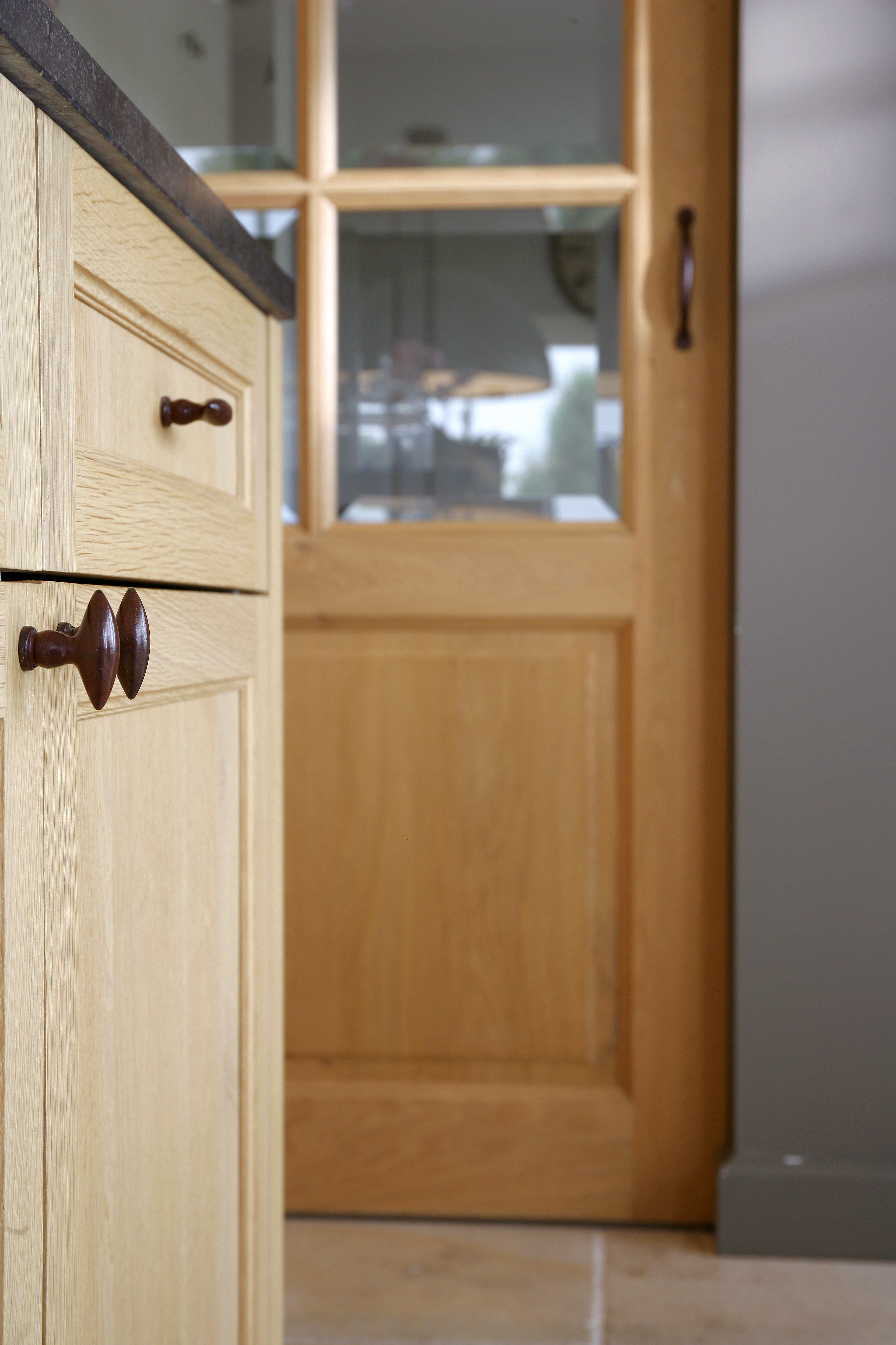 Creations du Fer: CDF raam-, deur- en meubelbeslag