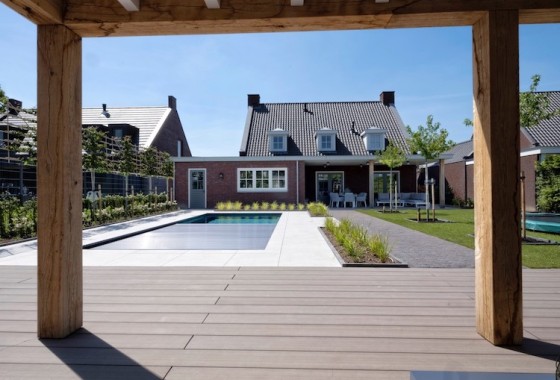 Zwembadafdekking | Compass Pools - Compass Pools.