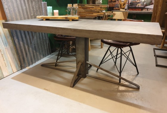 Betontafel met midtower | Woodindustries - Woodindustries